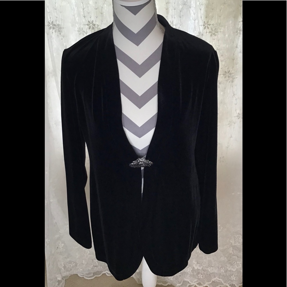 Peck & Peck Velour (velvet) Jacket with Front Closure